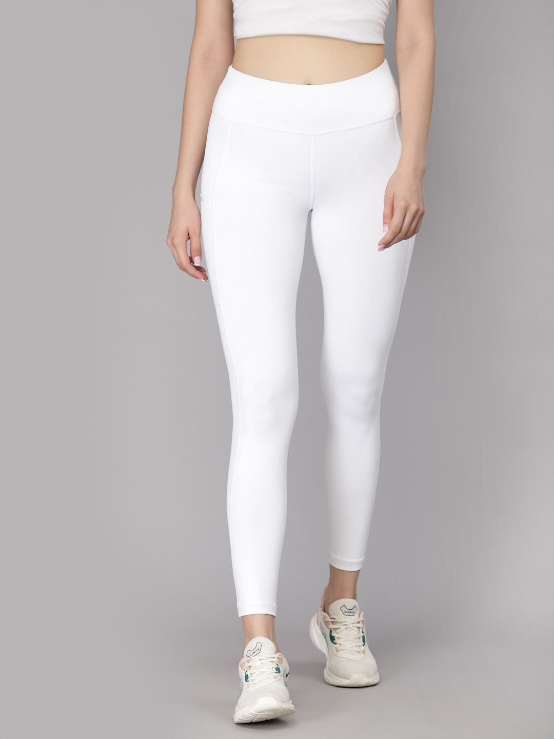 JUMP USA Women White Solid Rapid-Dry Seamless Tights