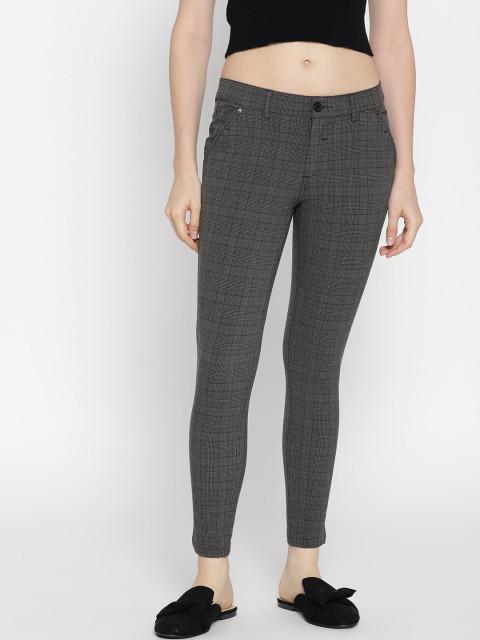 Women checked Cropped Trousers - JUMP USA