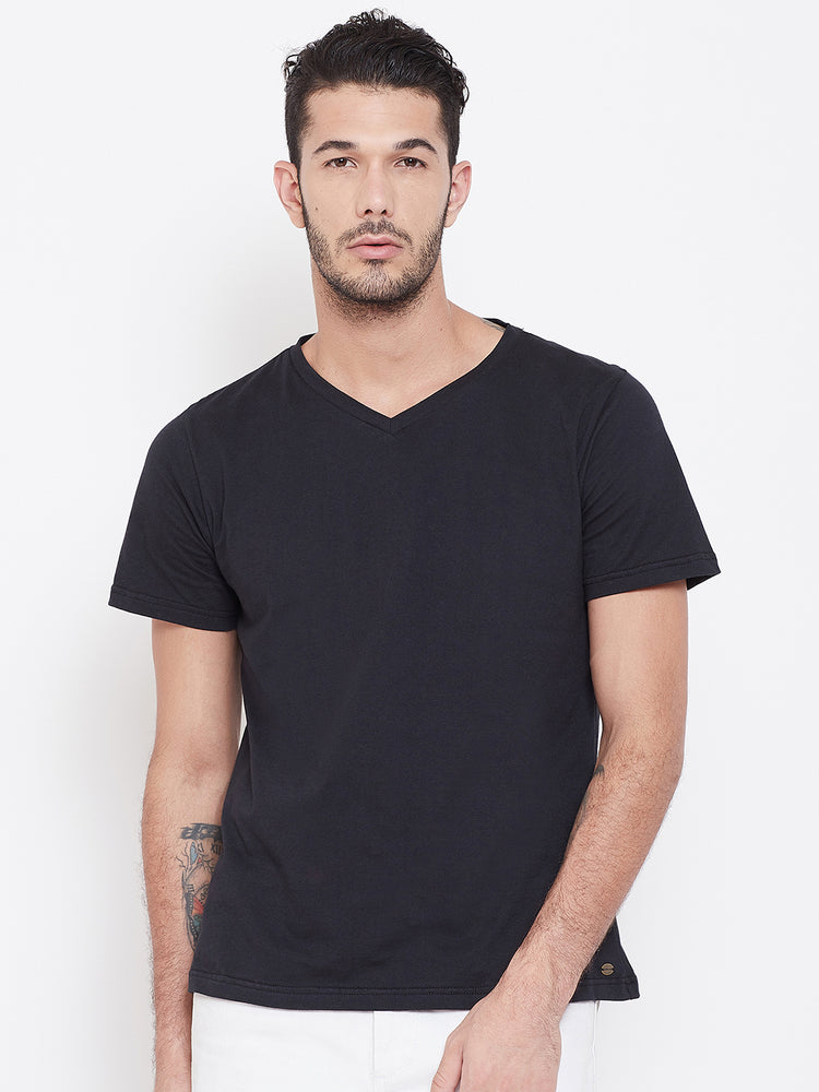 Men Black Solid V Neck T-shirt - JUMP USA