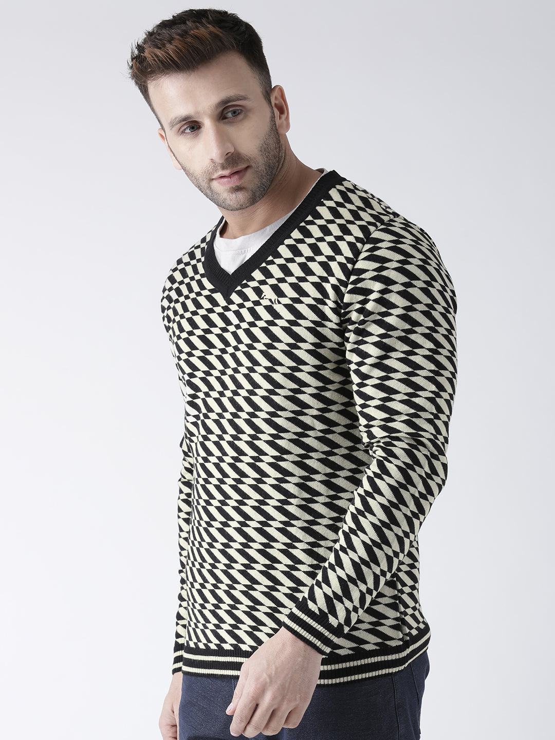 Men Black and Beige Colourblocked Pullover - JUMP USA