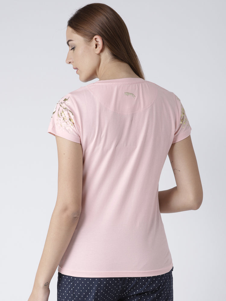 Women Solid Pink T-Shirt - JUMP USA