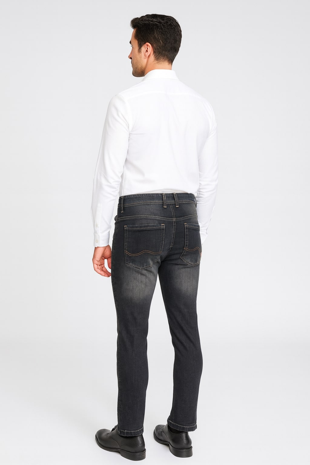 JUMP USA Men Everyday Comfort Mid RiseLight Fade Straight Fit Jeans
