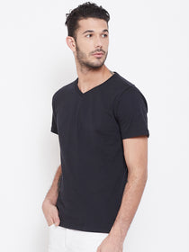 Men Black Solid V Neck T-shirt - JUMP USA
