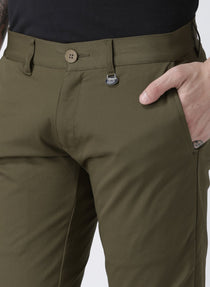 Men Olive Slim Fit Solid Chinos - JUMP USA