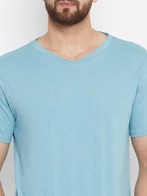 Men Blue Solid V Neck T-shirt - JUMP USA
