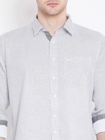 Men White Printed Casual Relaxed Fit Shirts - JUMP USA